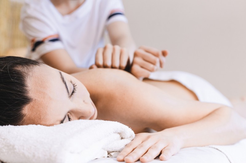Massagem Terapêutica e Tui-Na 